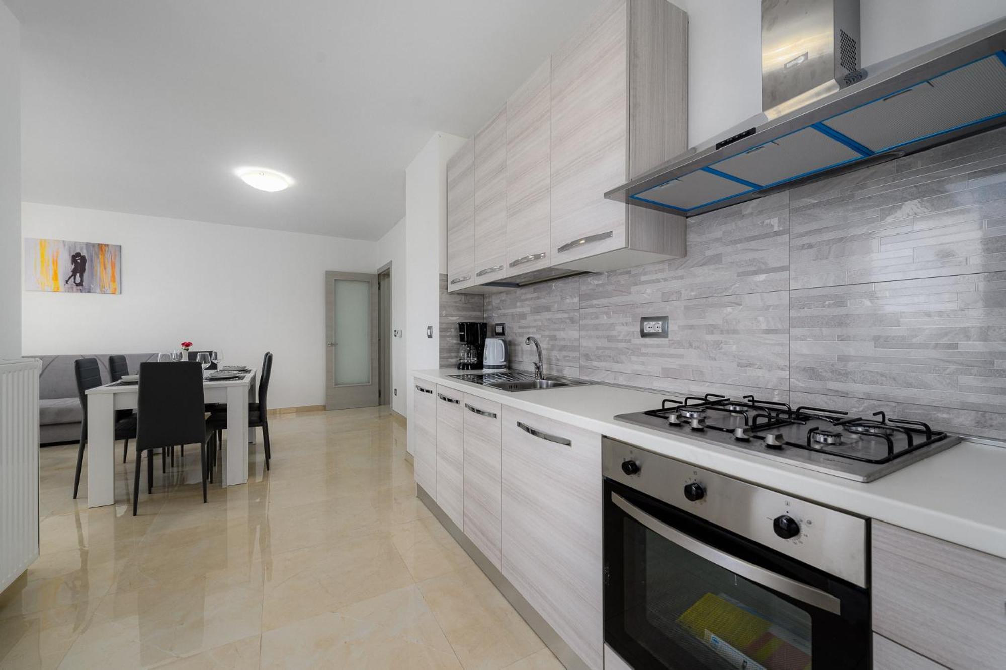 Stancija Amorozo 5 - Apartment N. 7 Porec Bagian luar foto