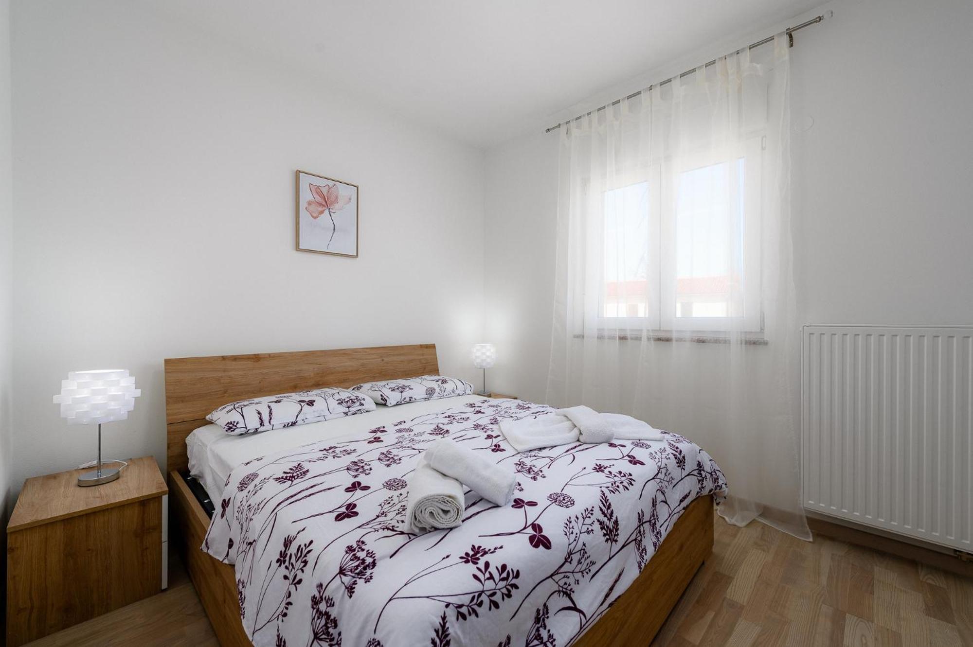 Stancija Amorozo 5 - Apartment N. 7 Porec Bagian luar foto